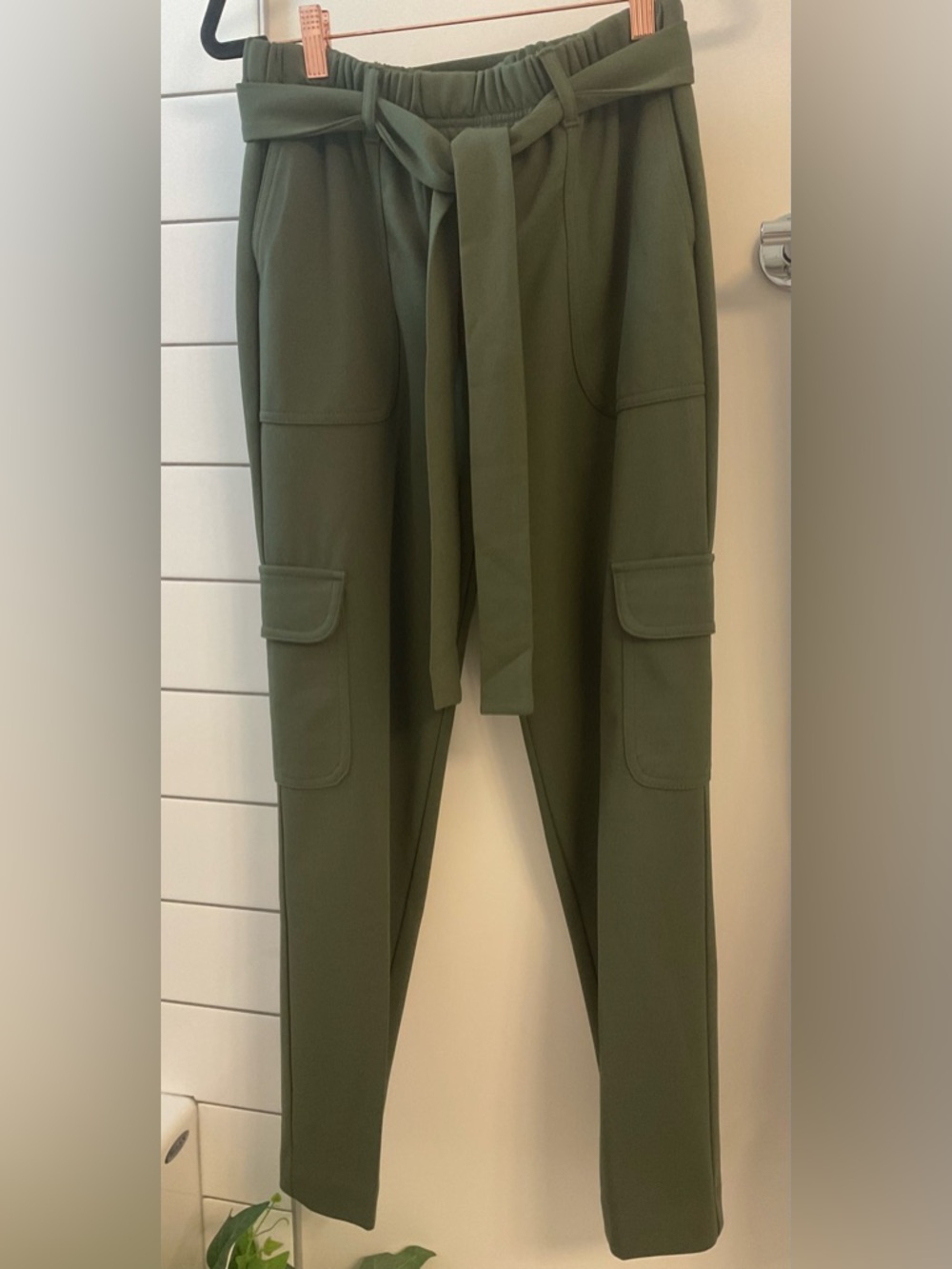 Chapter One Sportswear belted Olive Green Cargo Ankle pants .